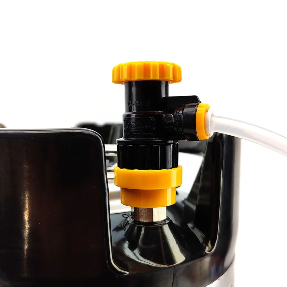 duotight | 8mm x Flow Control Ball Lock Disconnect (Liquid Black + Yellow) (POK) - Image 5